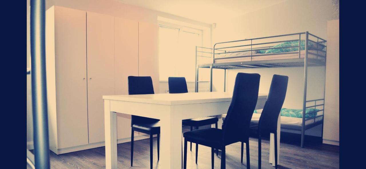 Bed and Breakfast Sezer B&A Ug à Berlin Extérieur photo